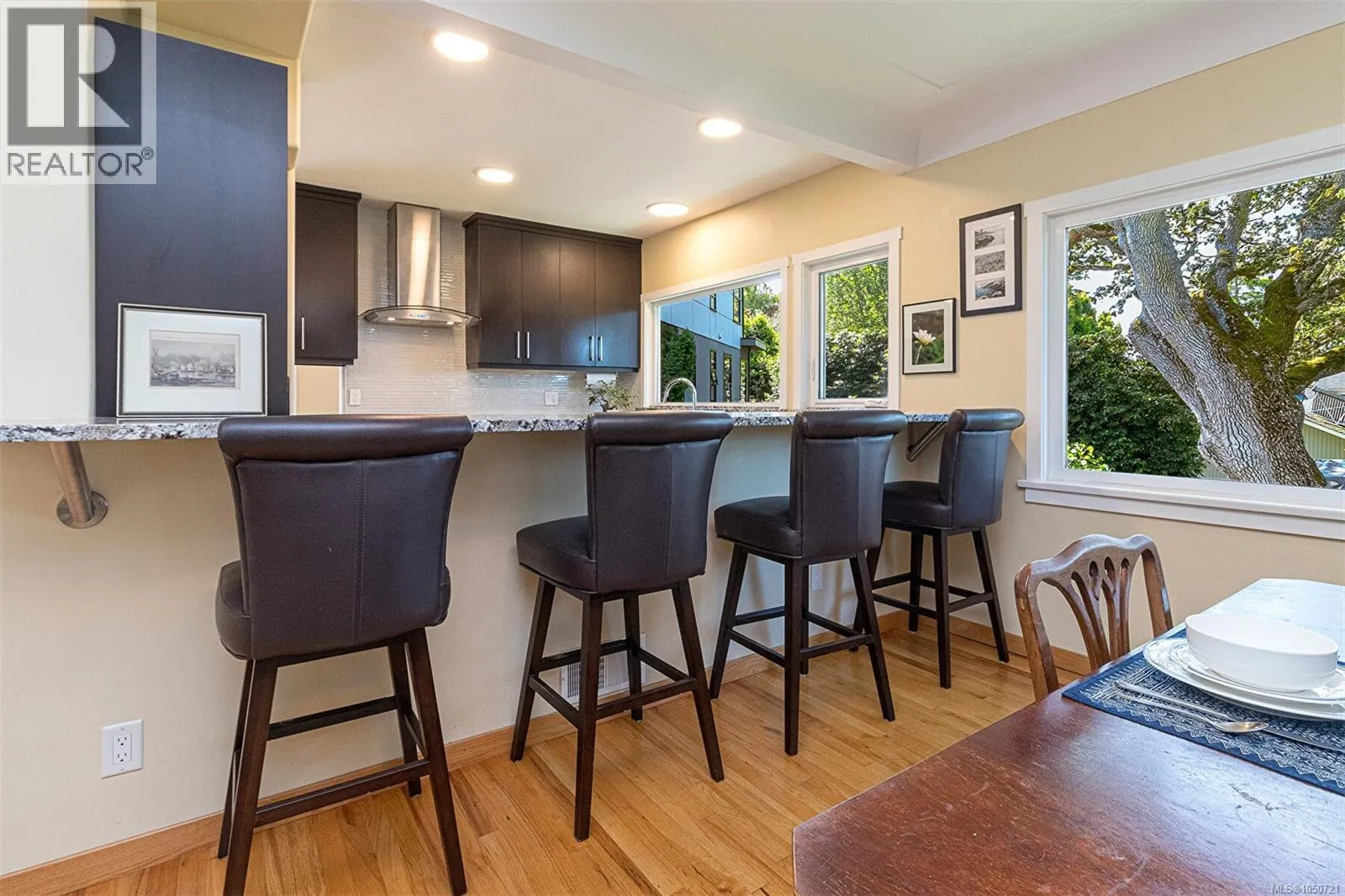 1 Briar Pl