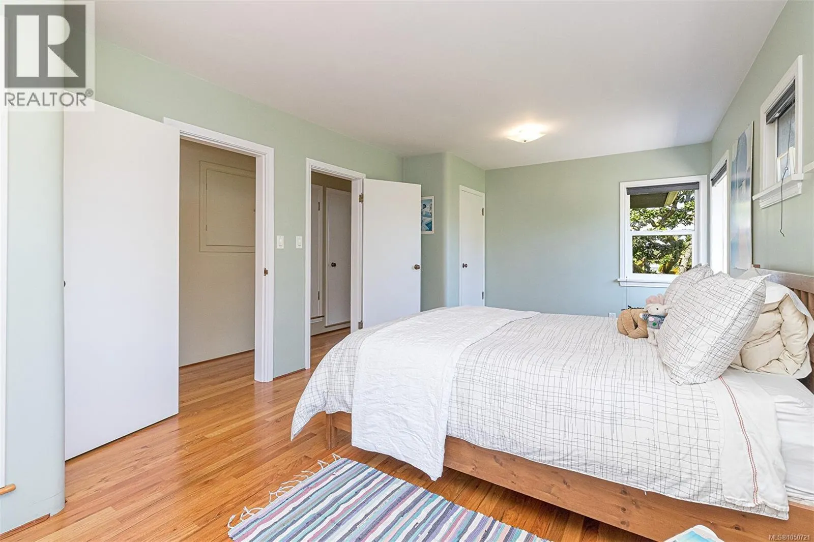 1 Briar Pl