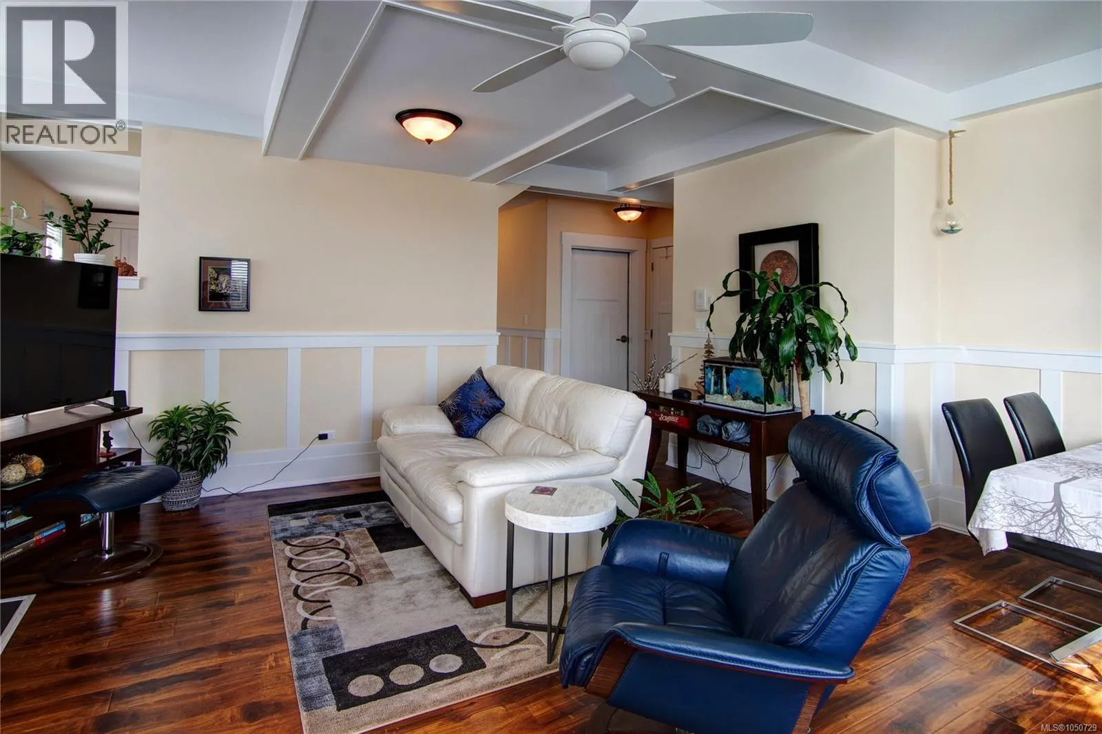 1064 Beverley Pl
