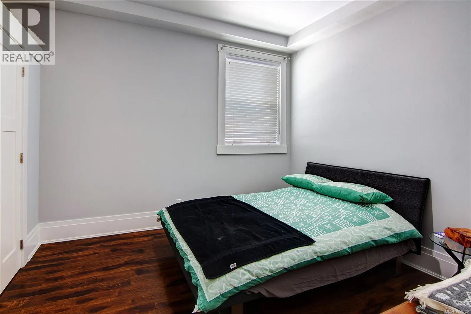 1064 Beverley Pl