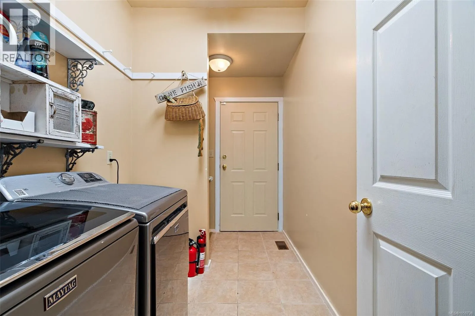 405 Coralee Pl