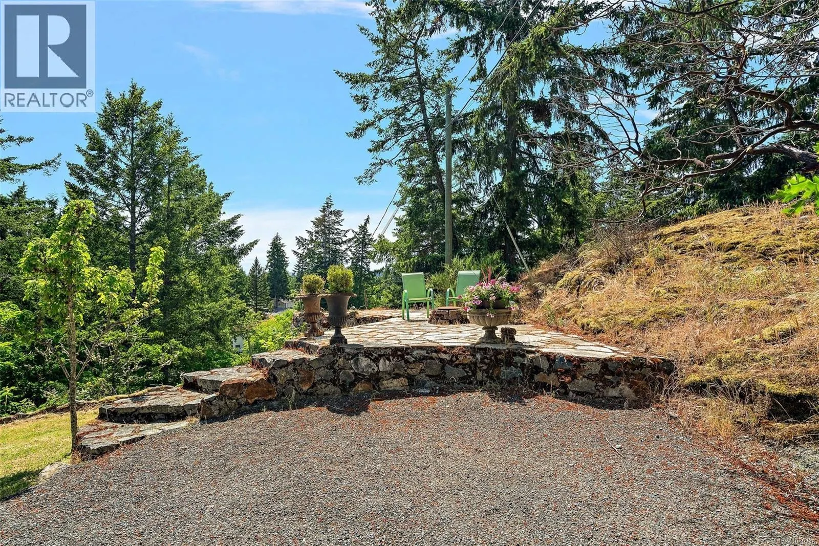 405 Coralee Pl