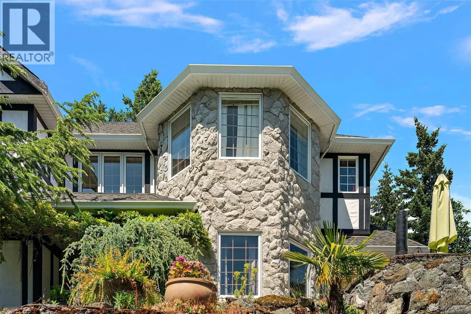 405 Coralee Pl