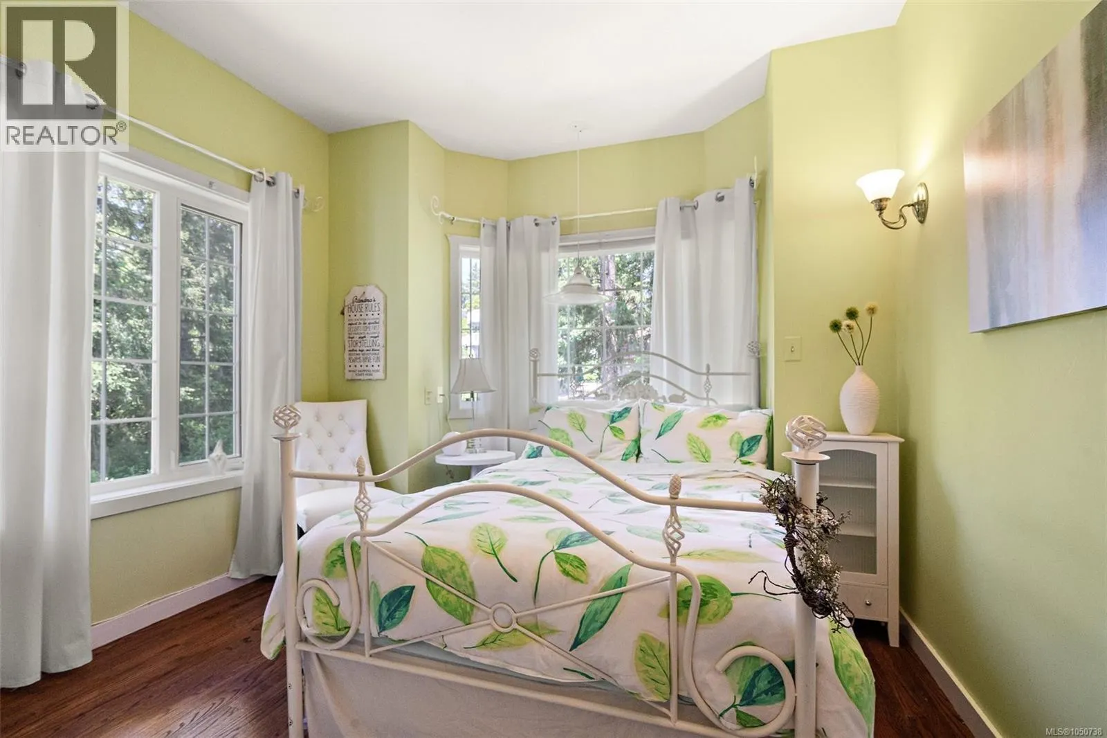 405 Coralee Pl