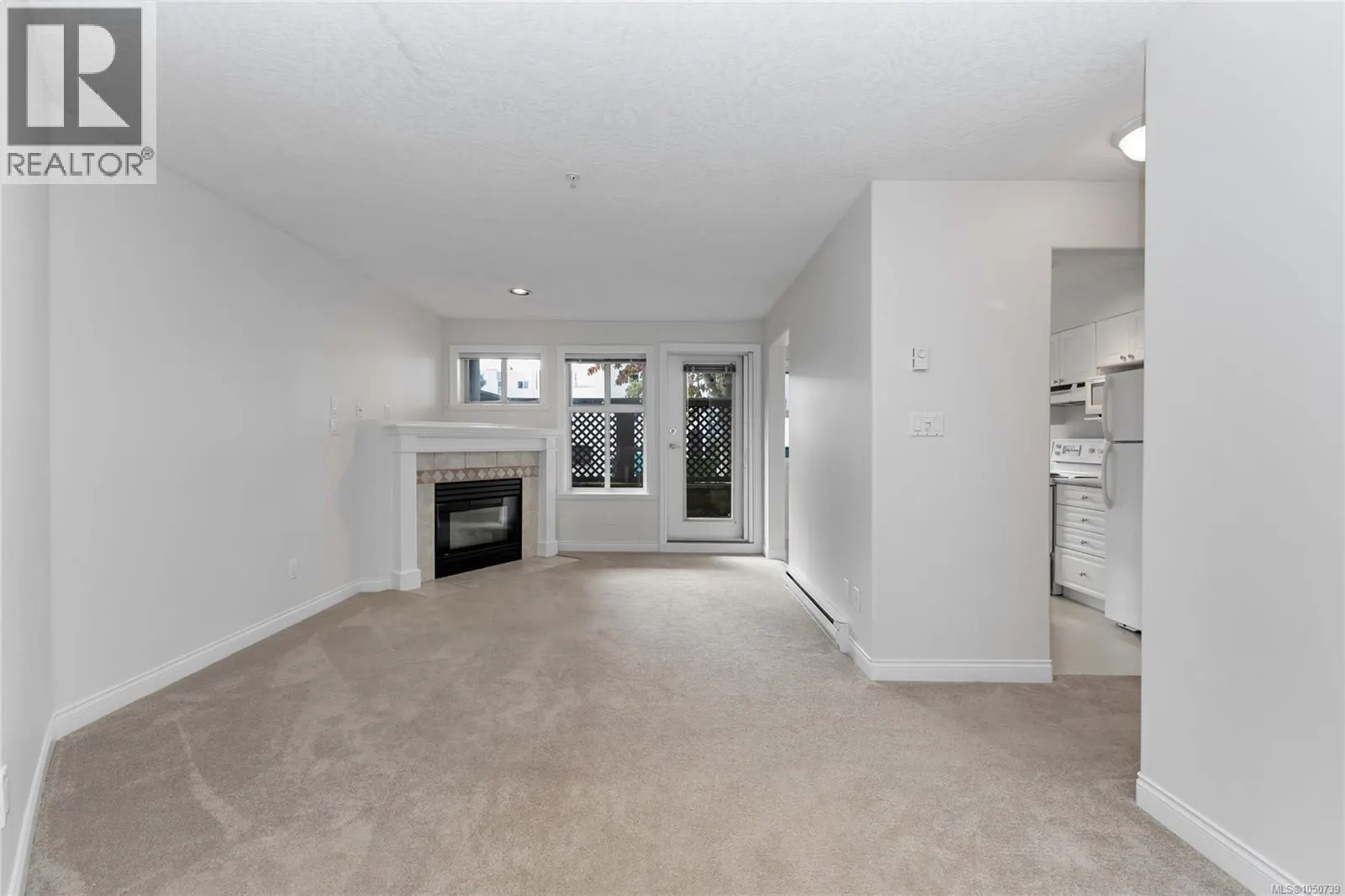 104 1580 Christmas Ave