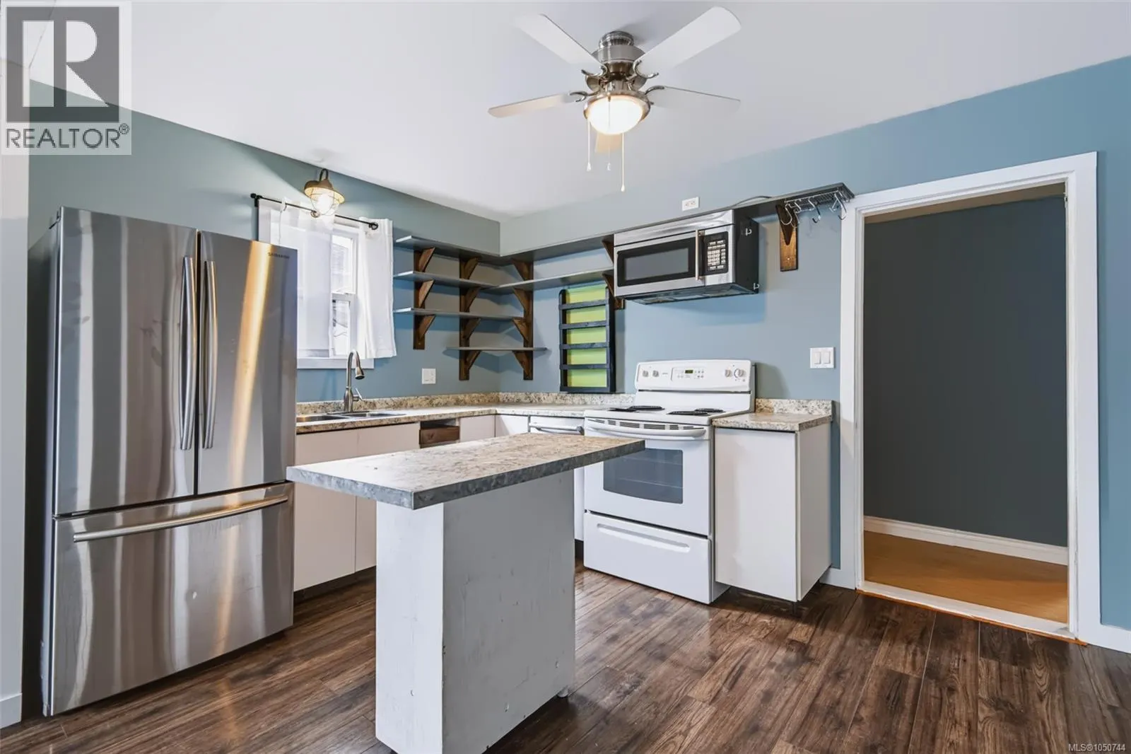 3642 15th Ave