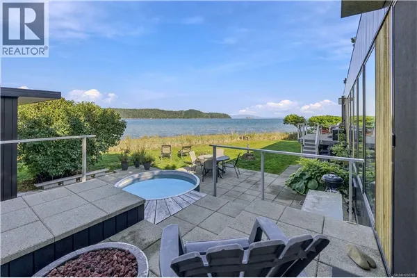 5425 Deep Bay Dr
