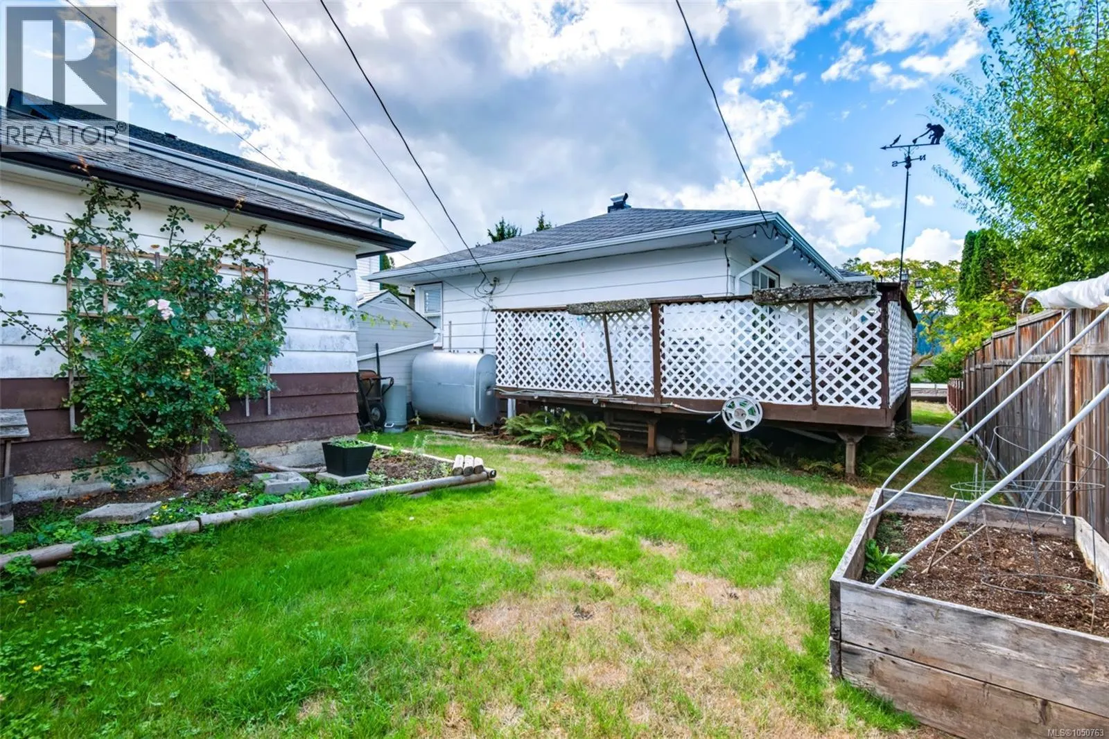 2635 5th Ave