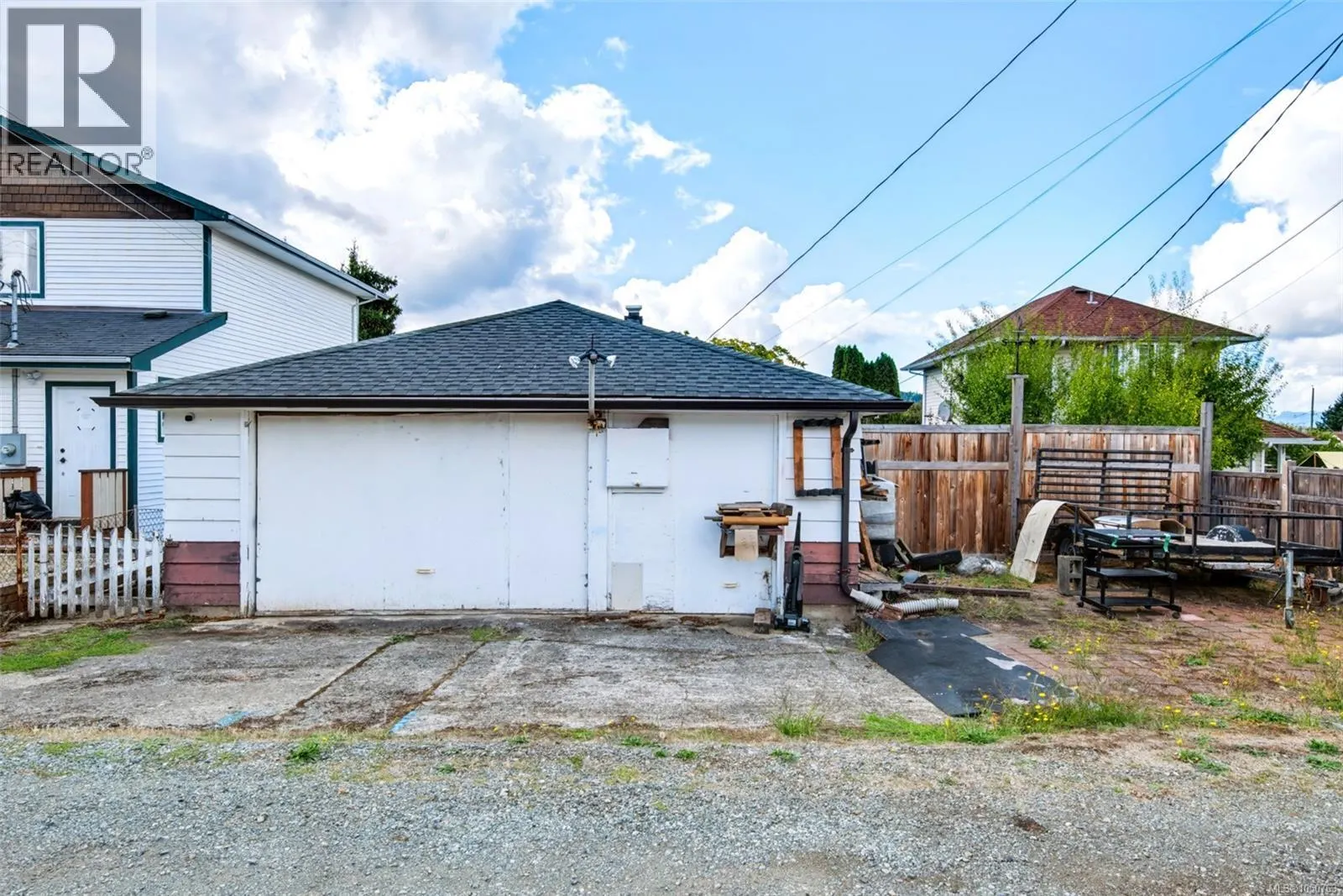 2635 5th Ave