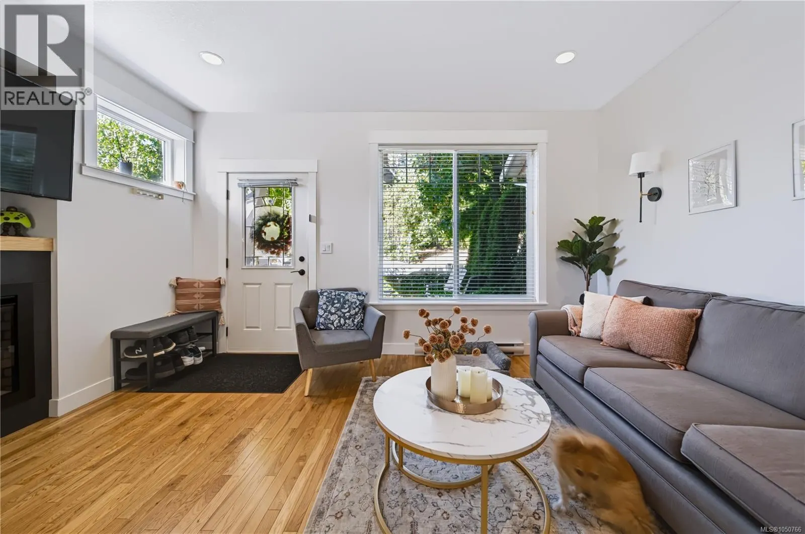 102 6057 Doumont Rd