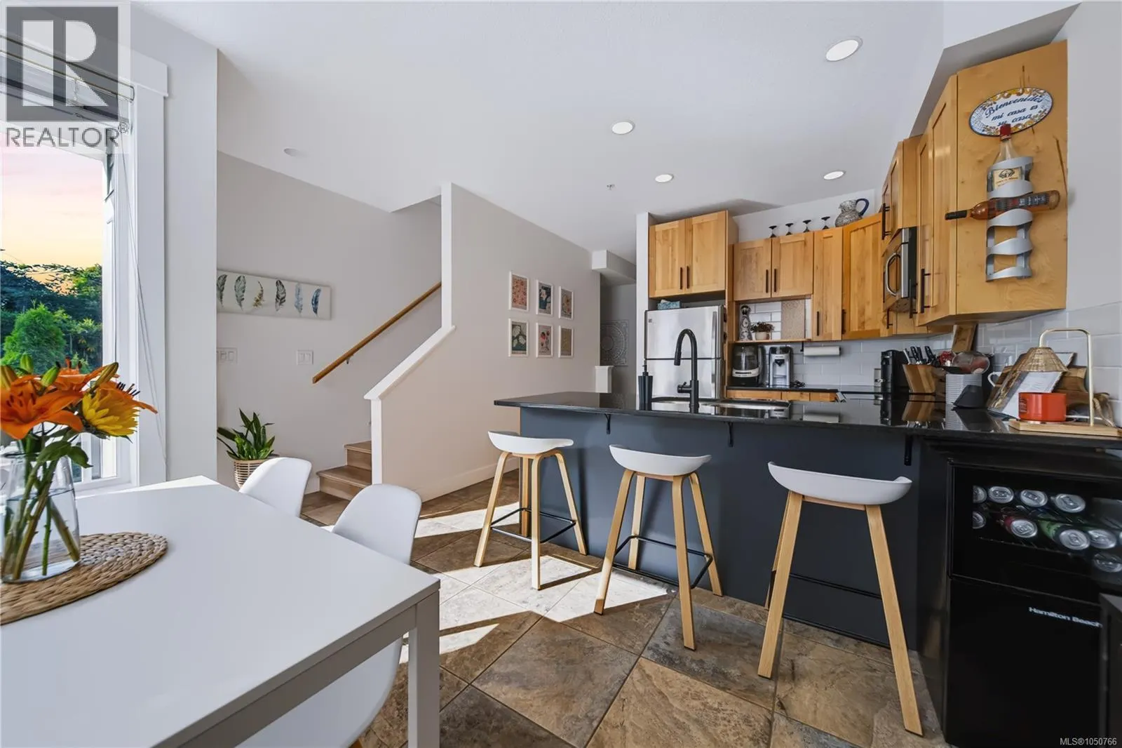 102 6057 Doumont Rd