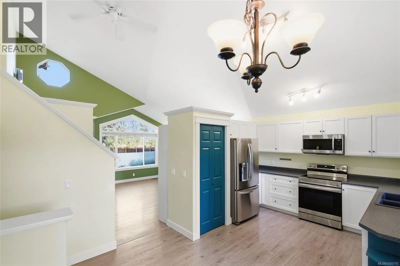 4310 Ashbury Pl