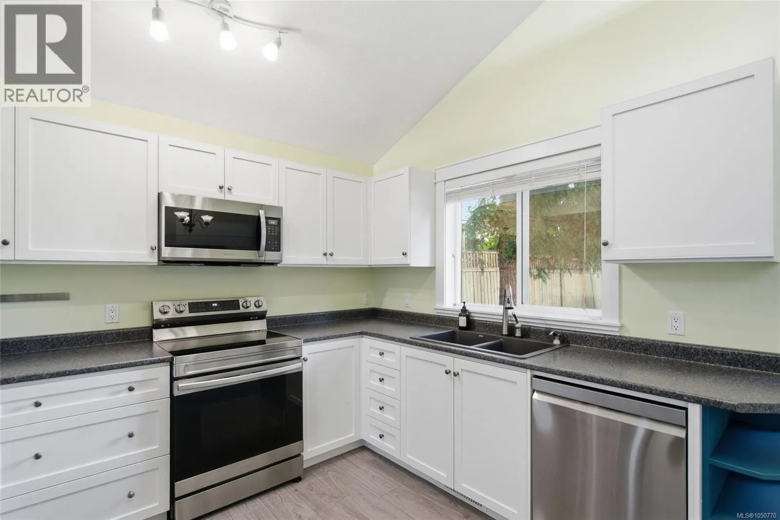 4310 Ashbury Pl