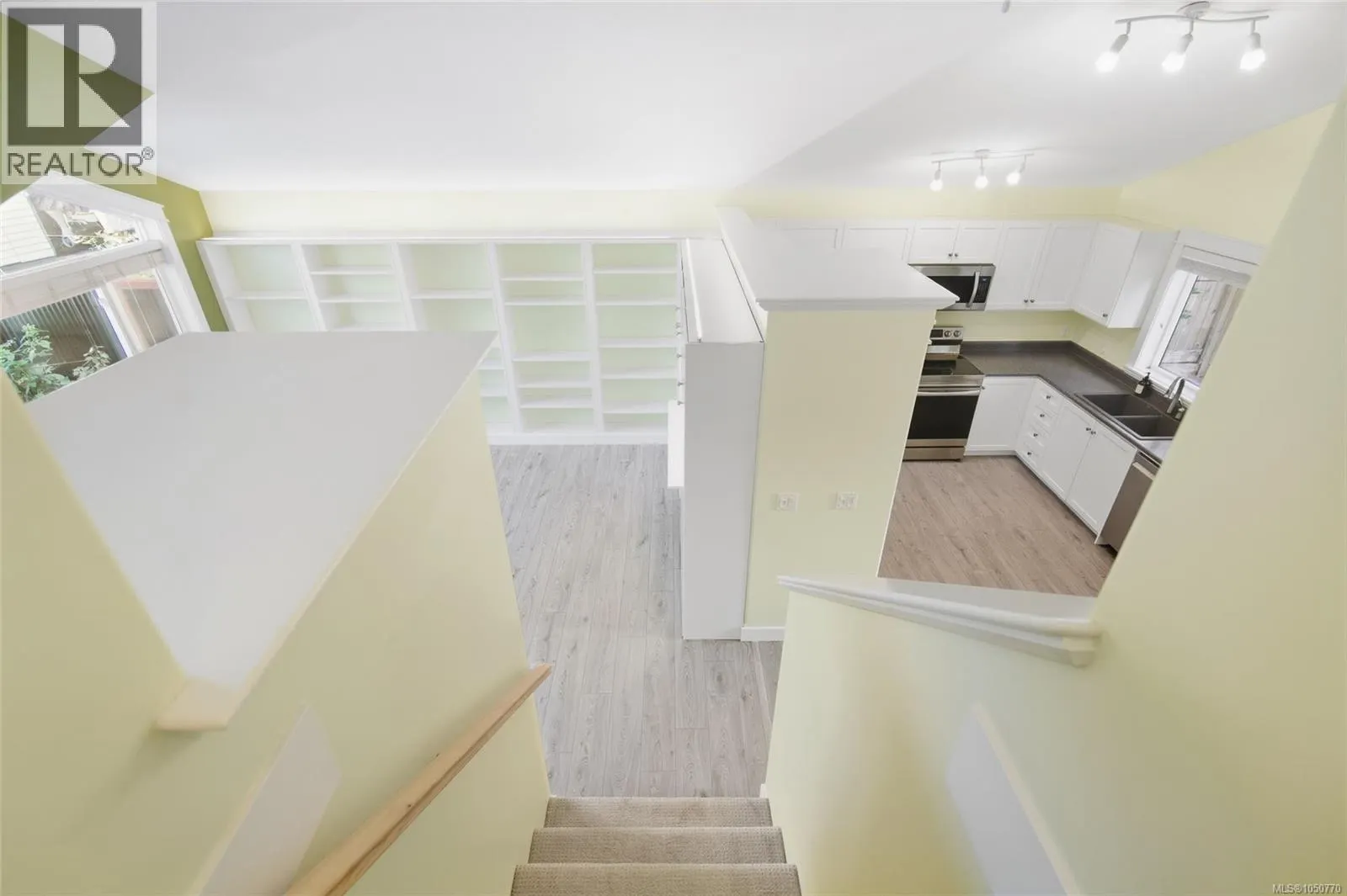 4310 Ashbury Pl
