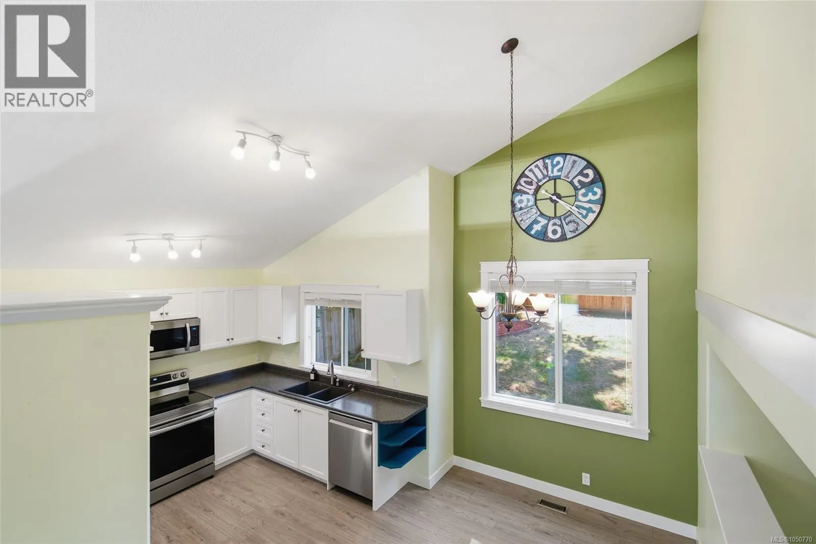 4310 Ashbury Pl