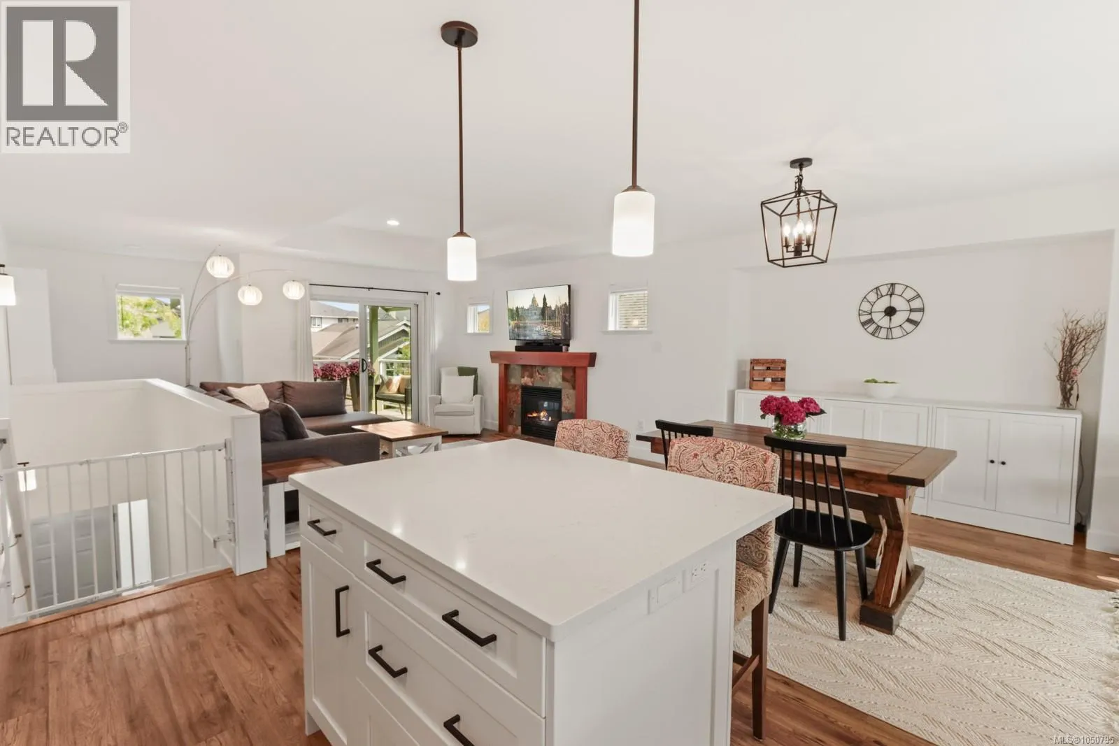 595 Sarum Rise Way