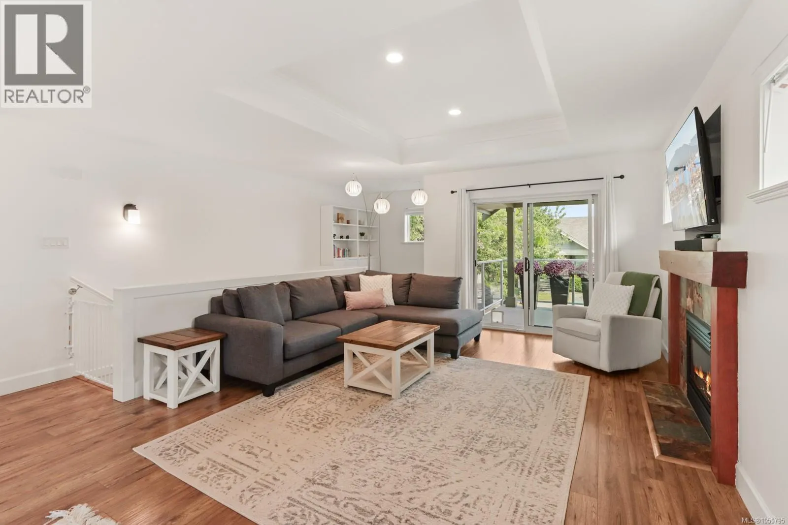 595 Sarum Rise Way