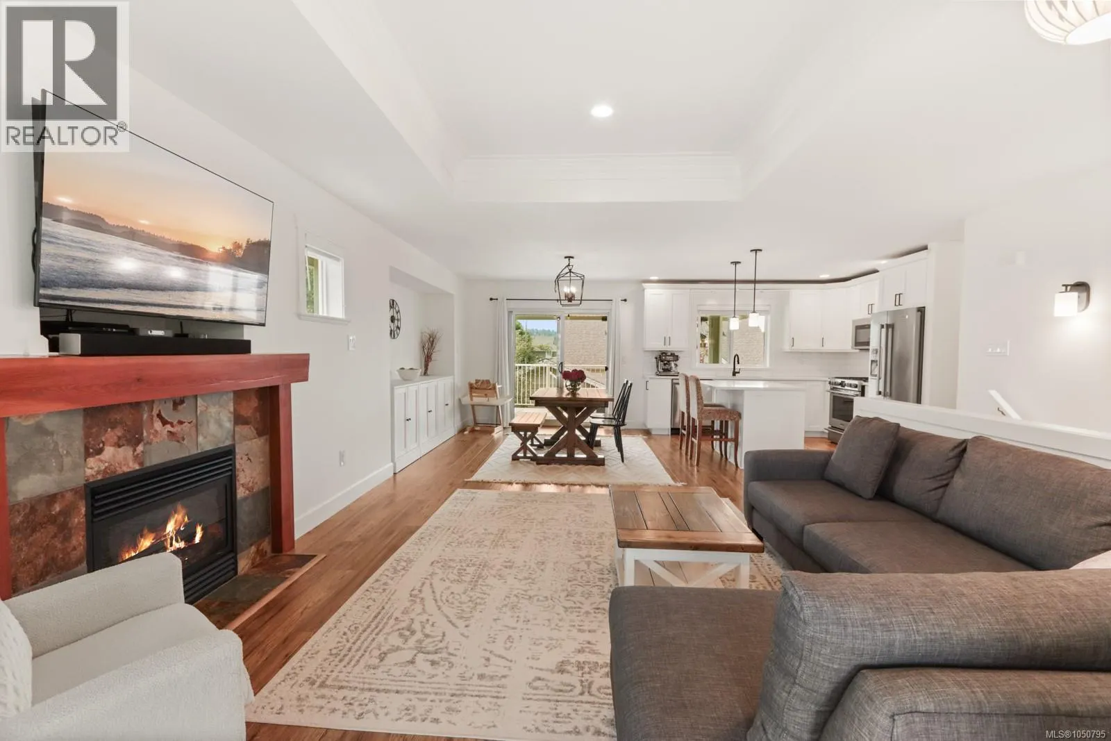 595 Sarum Rise Way