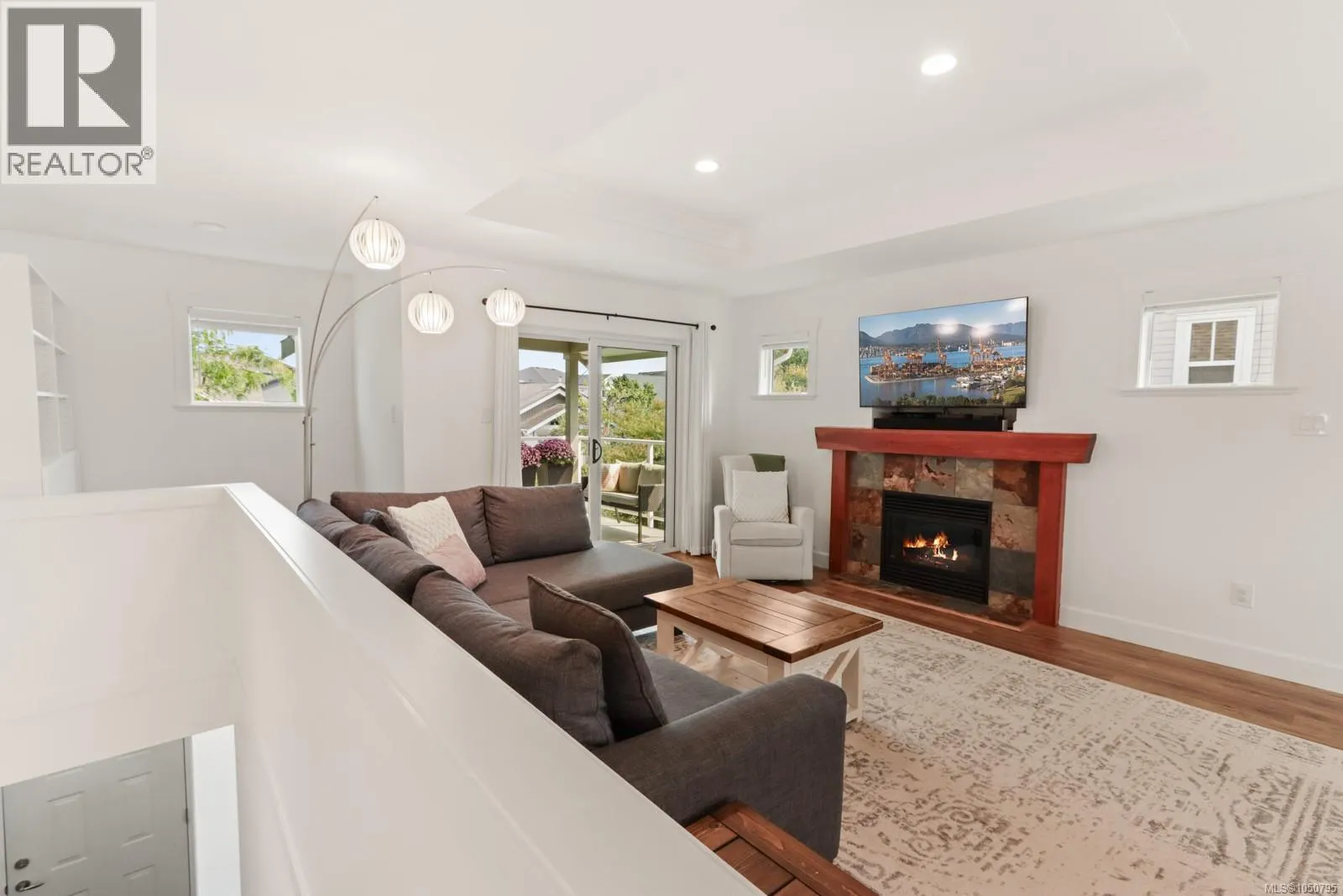 595 Sarum Rise Way