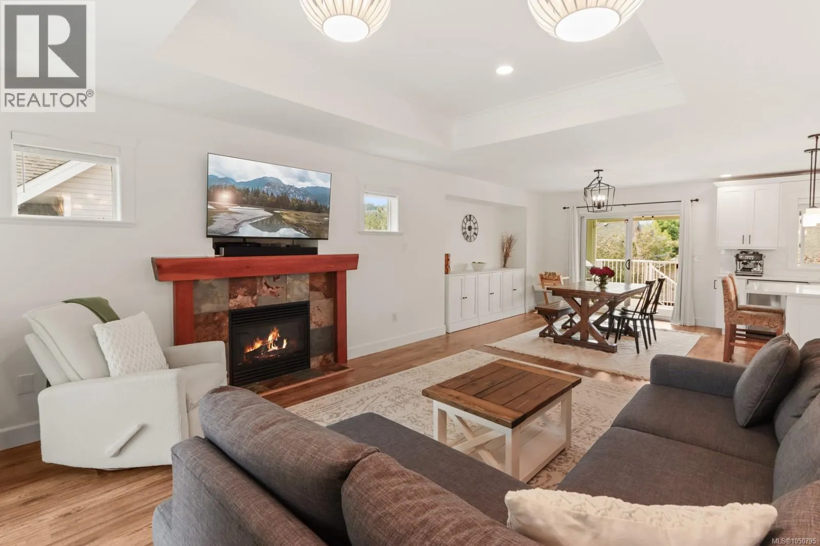595 Sarum Rise Way