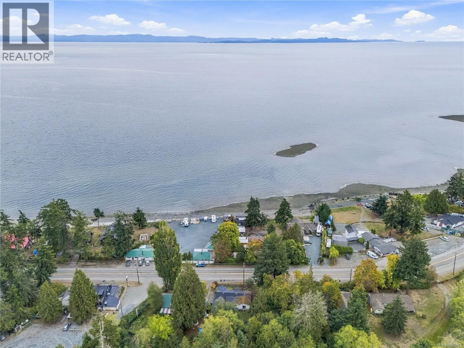 6110 Island Hwy W