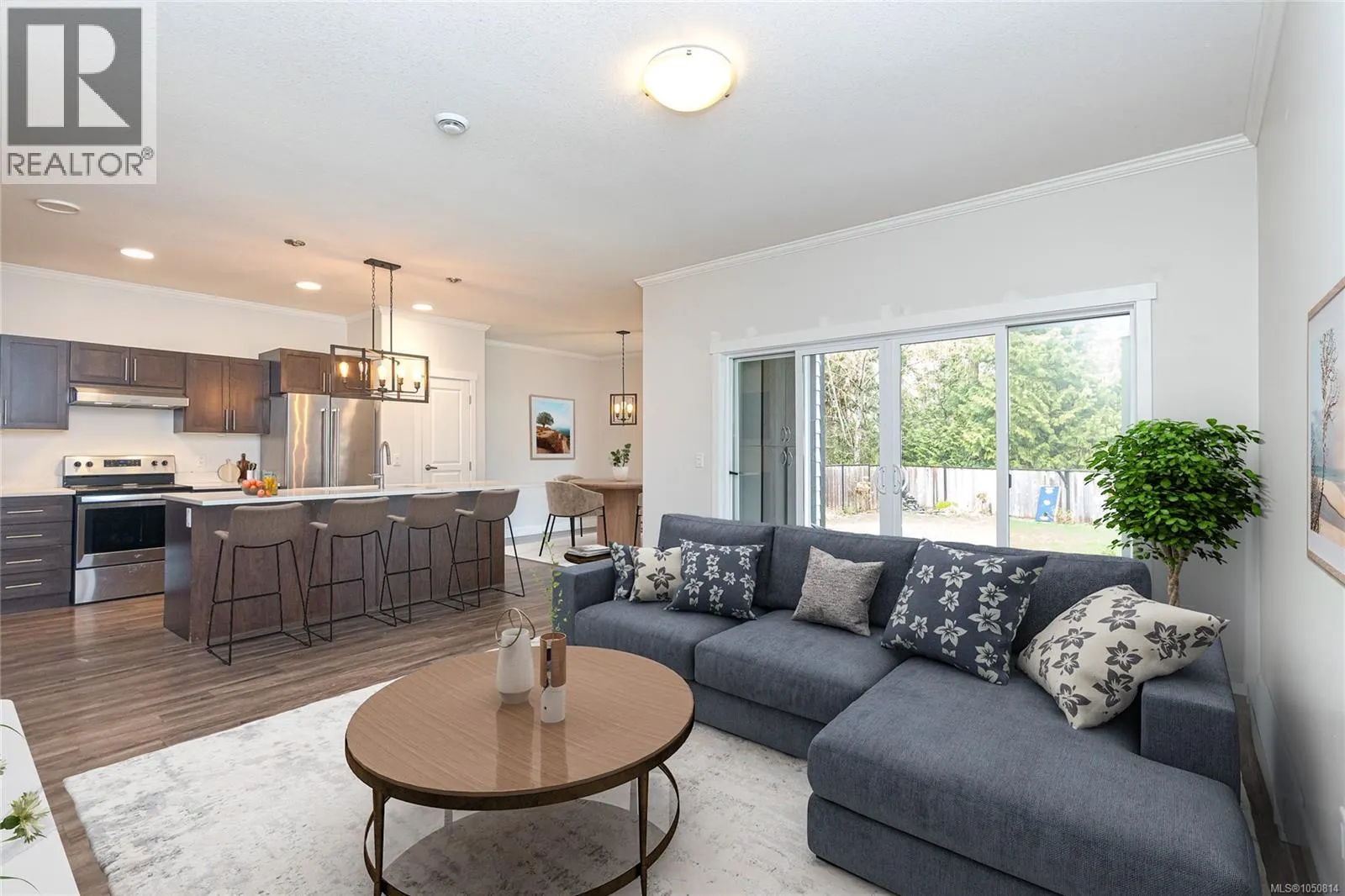 17 Saanich Ridge Dr