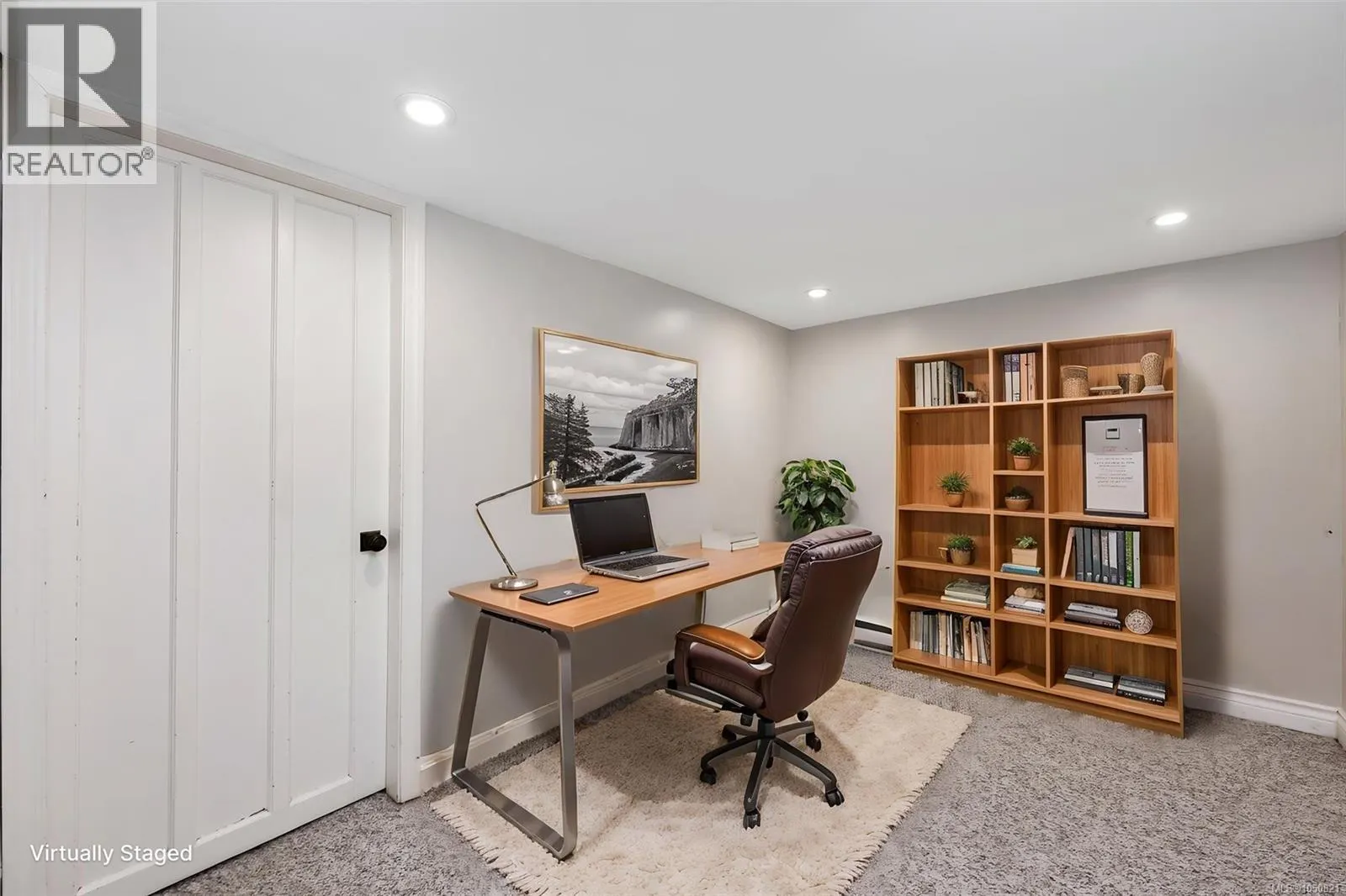 1622 Camosun St