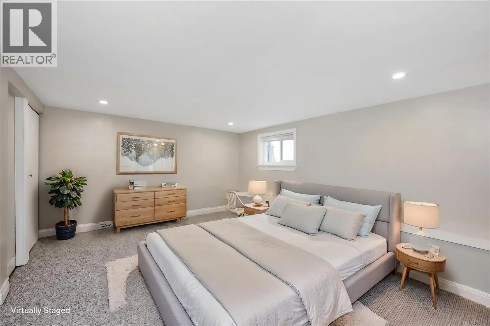 1622 Camosun St