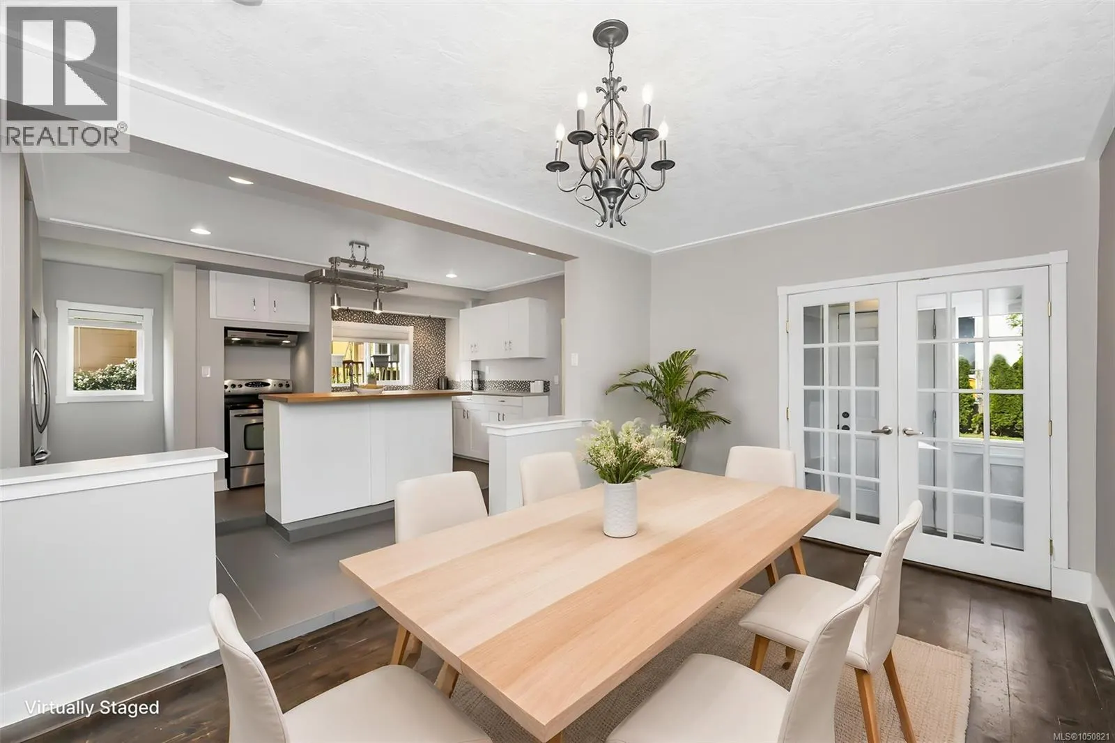 1622 Camosun St
