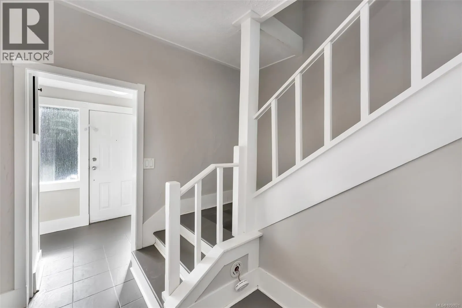 1622 Camosun St