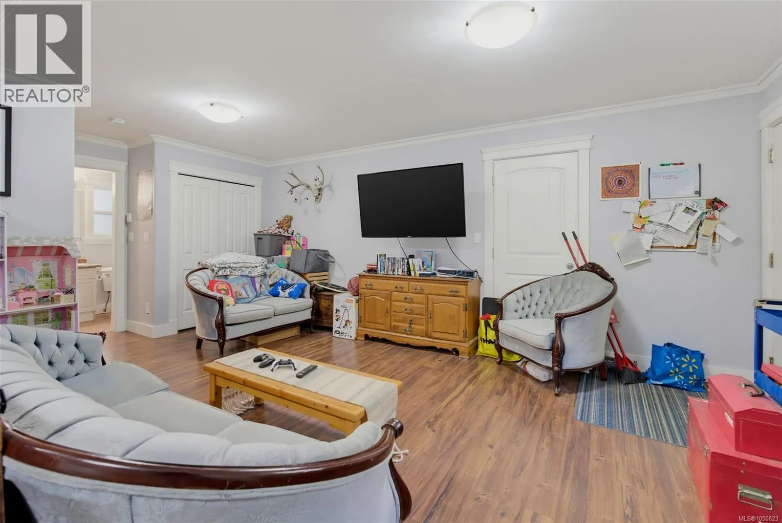2079 Longspur Dr