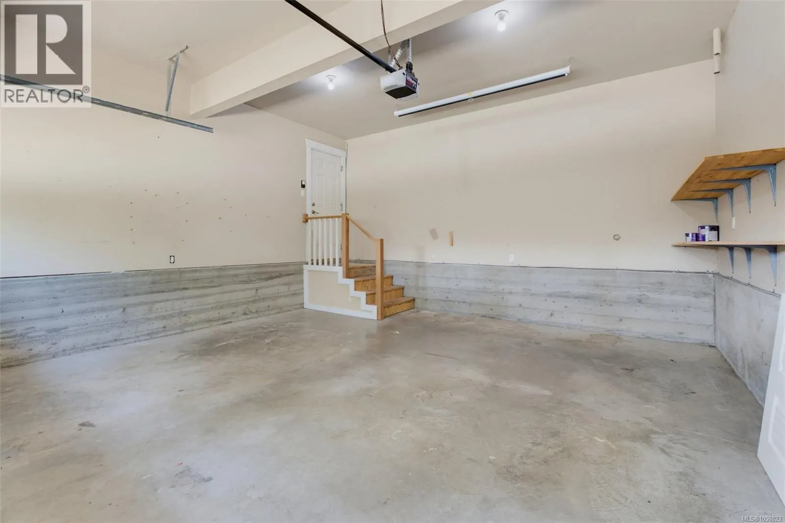 2079 Longspur Dr
