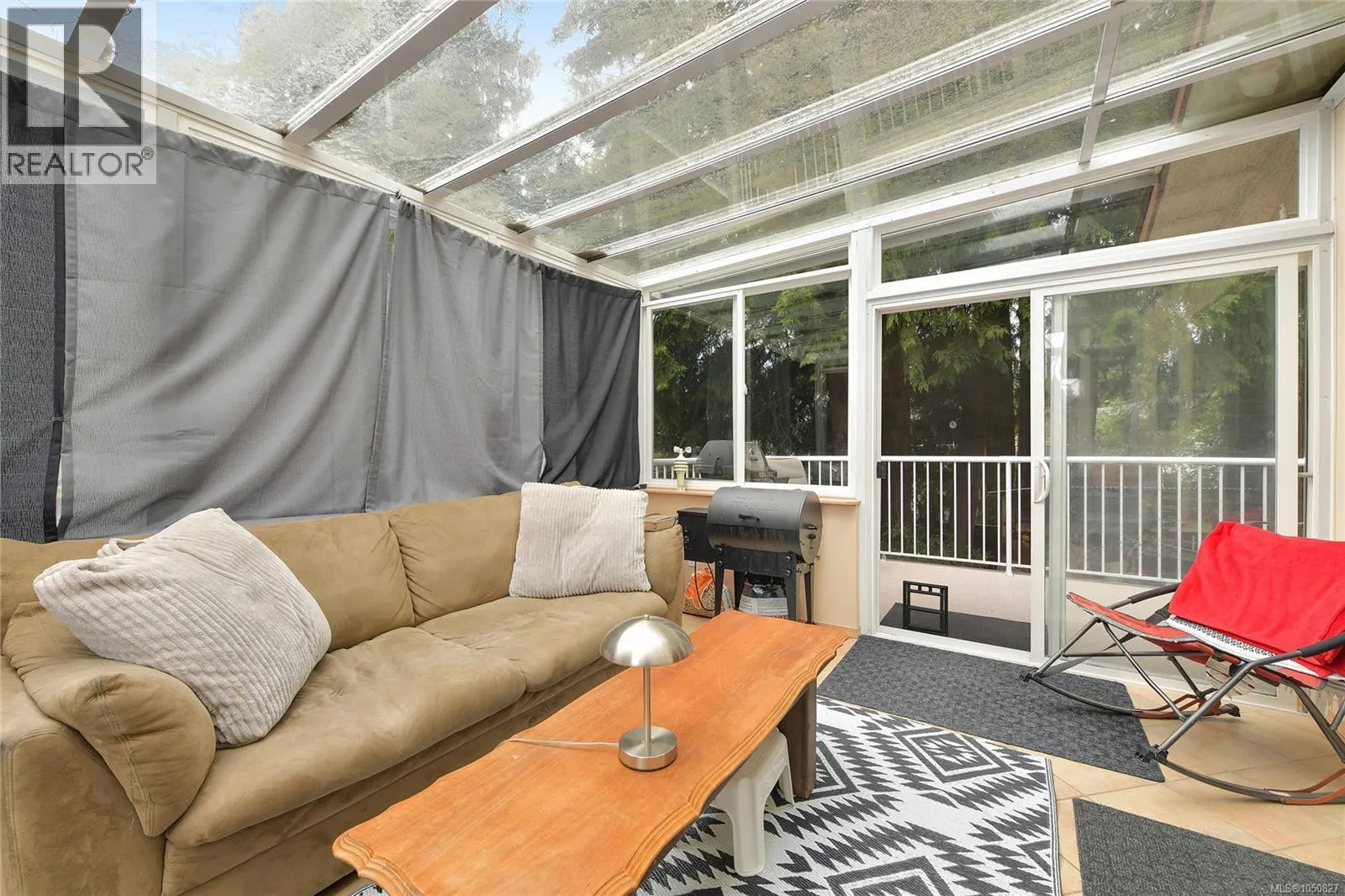 3058 CAROLA Pl