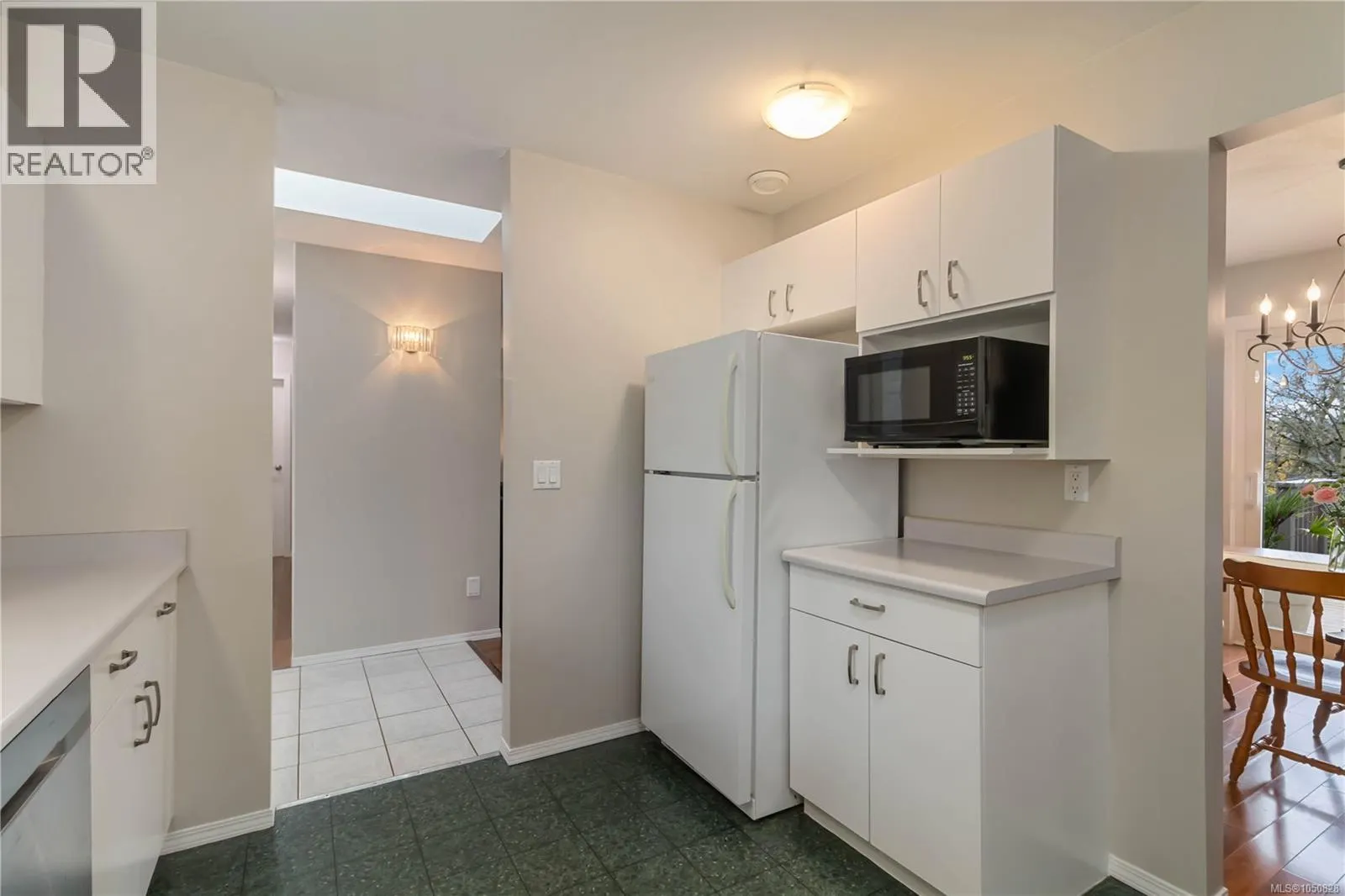 6756 Central Saanich Rd