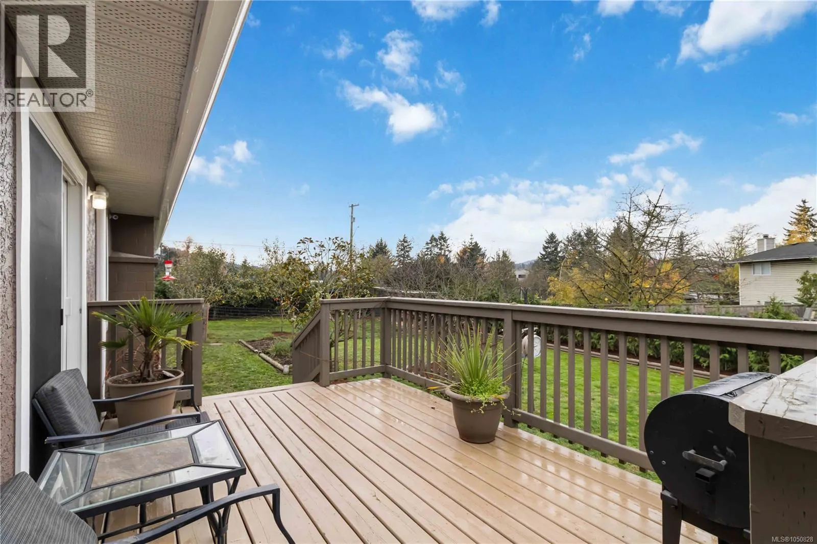6756 Central Saanich Rd