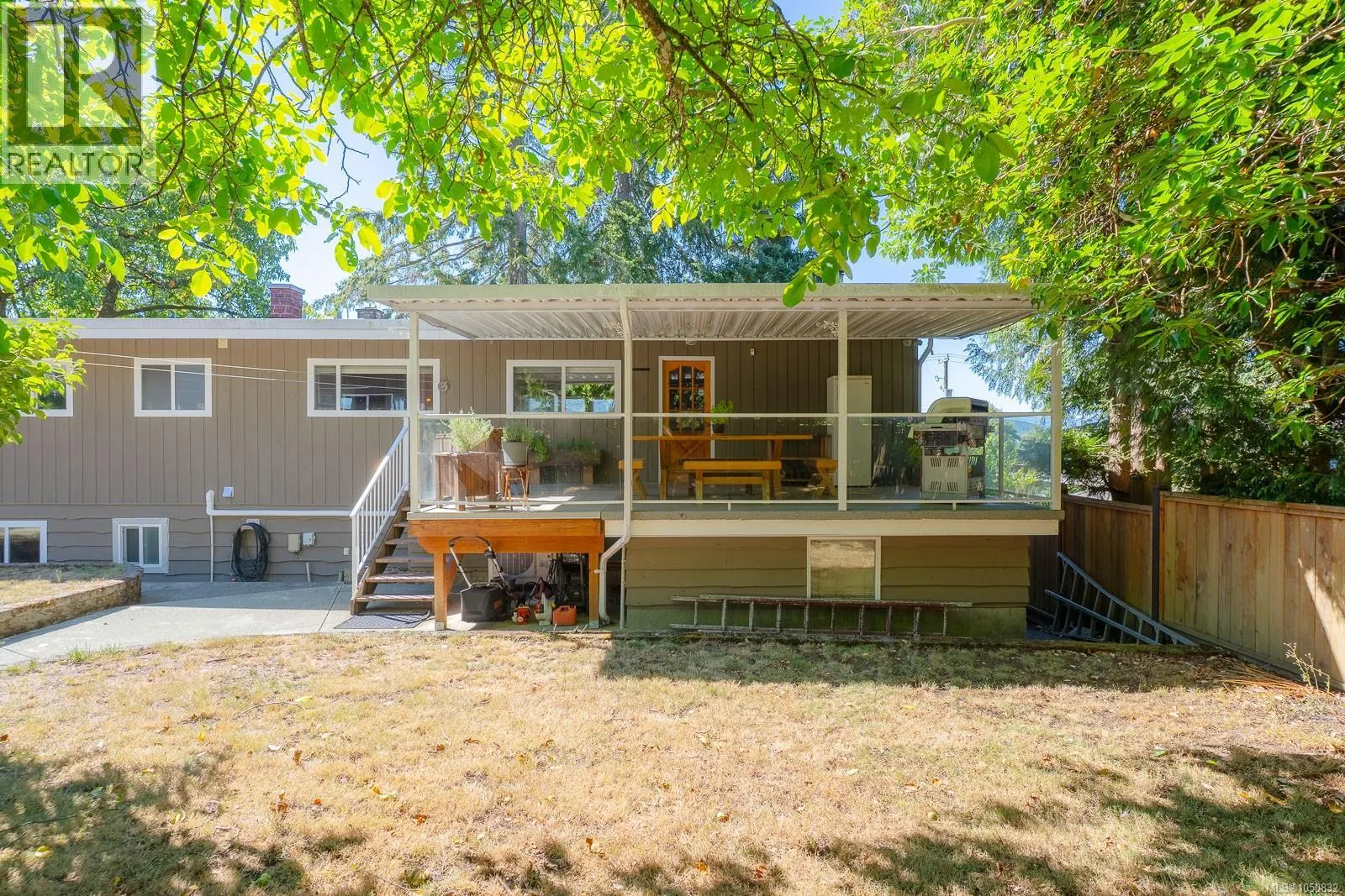 2373 Anderson Ave