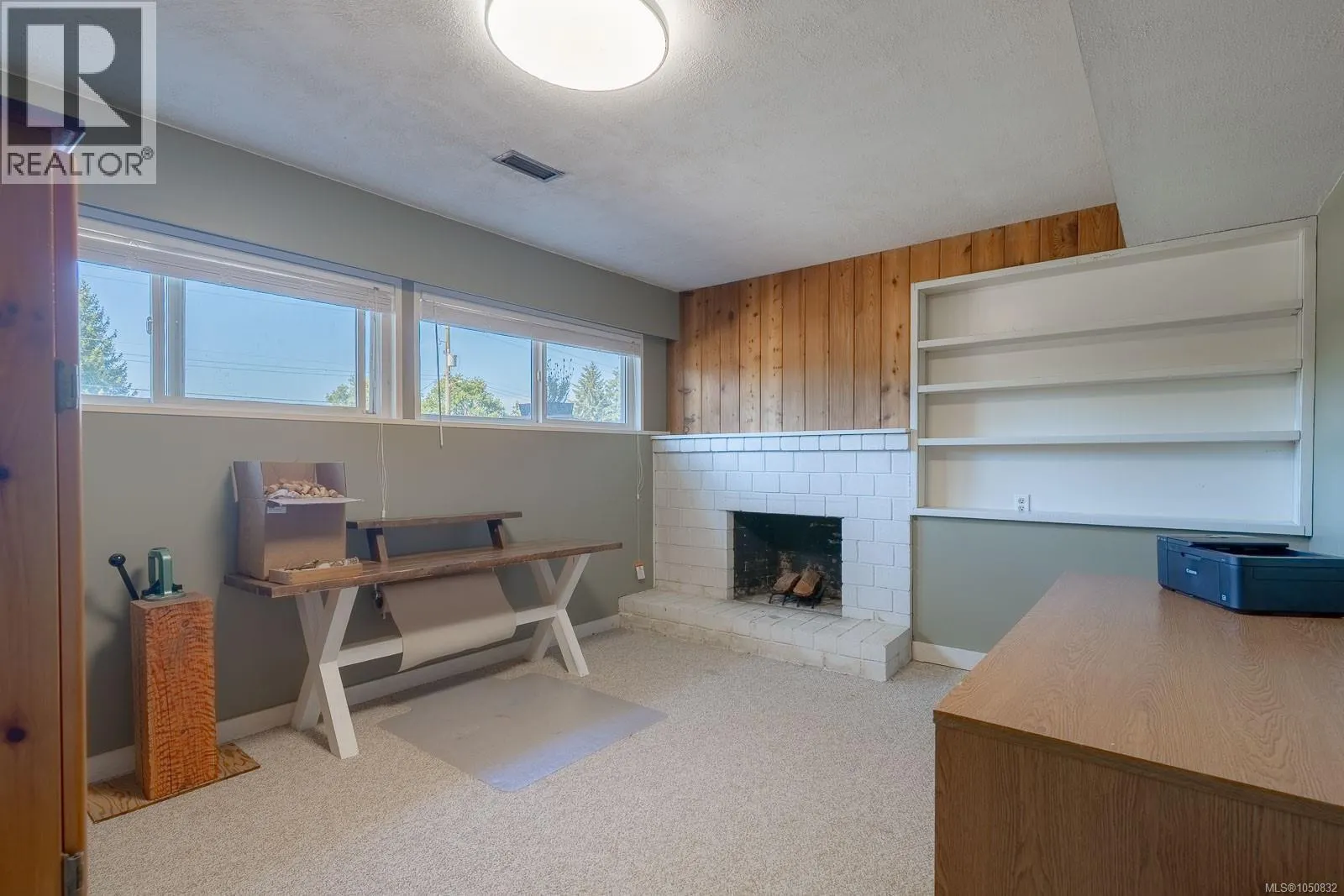 2373 Anderson Ave
