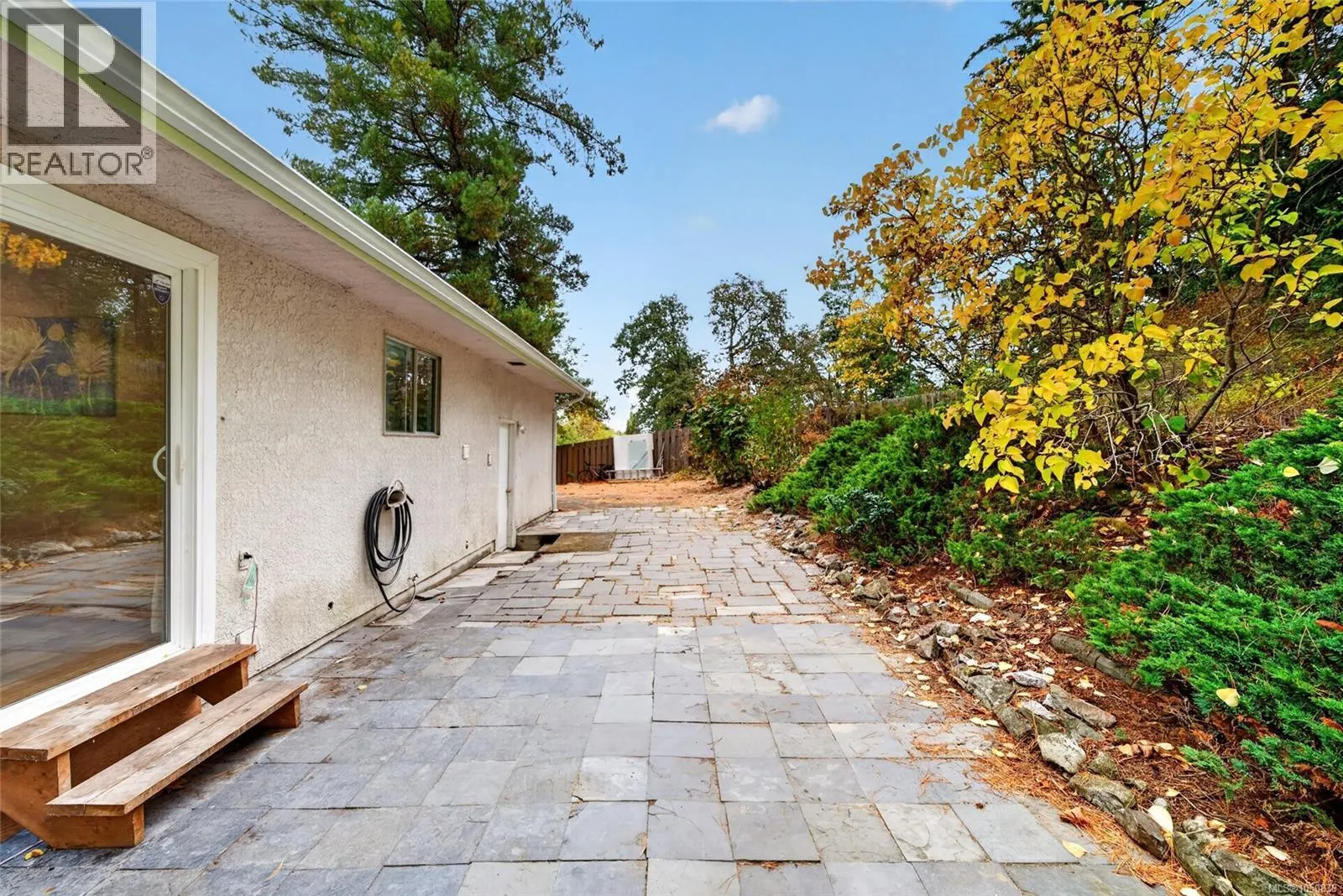 4439 Blenkinsop Rd