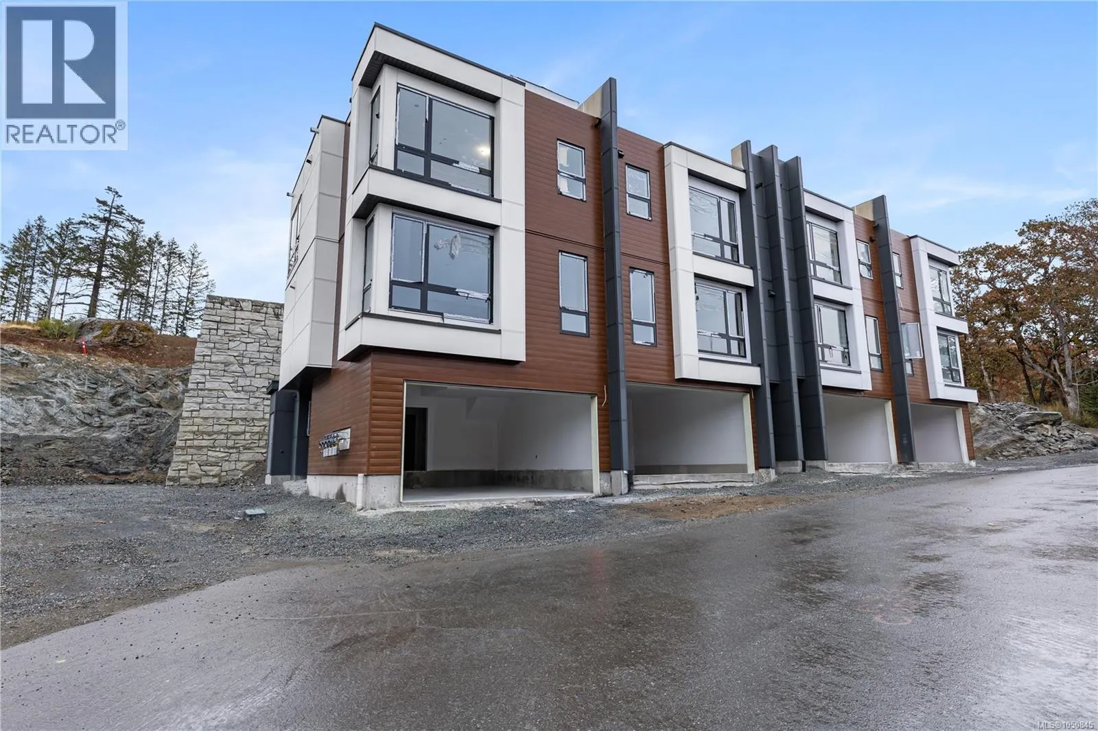 14 2787 Lakeview Terr
