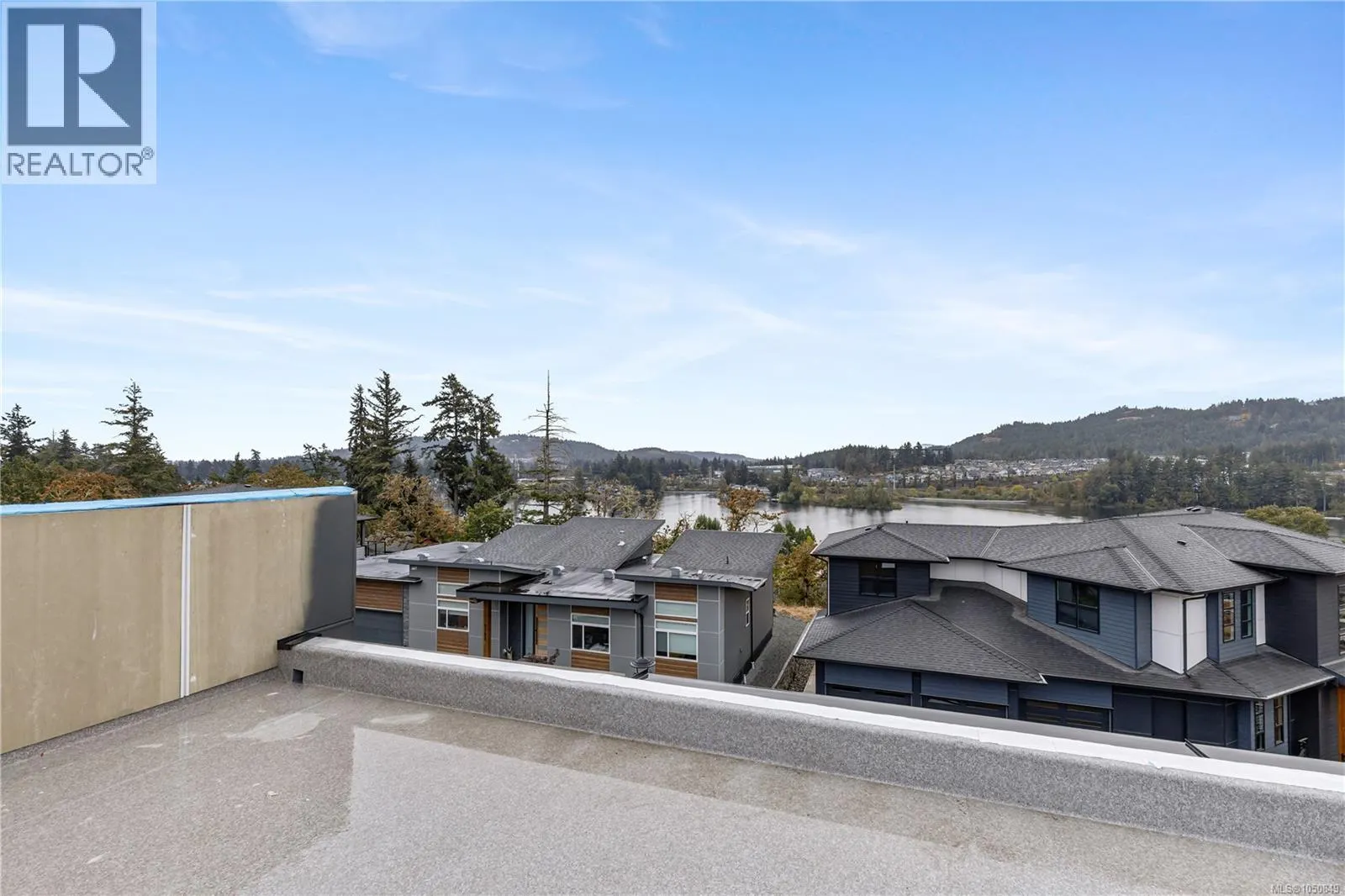 4 2787 Lakeview Terr