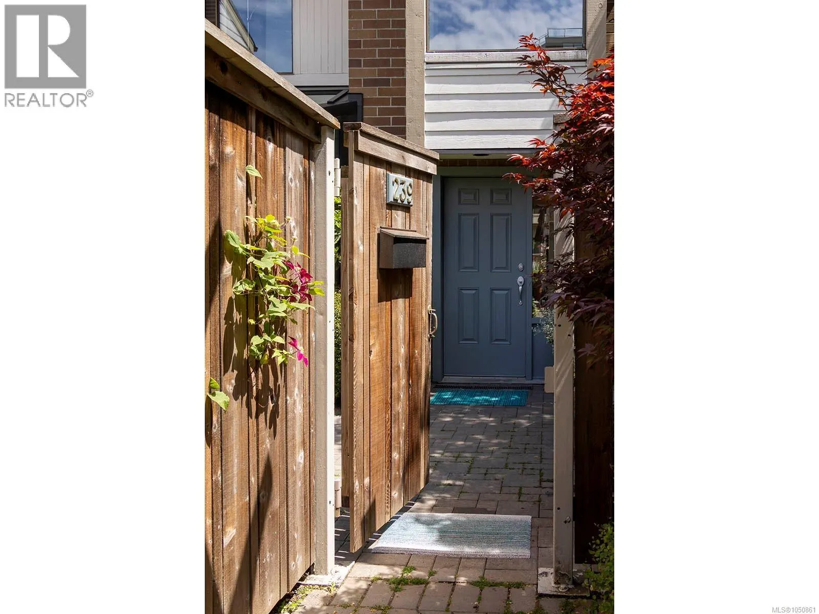 239 Belleville St