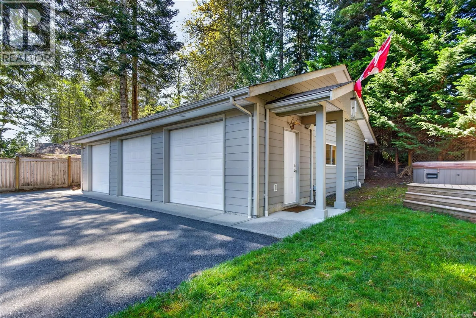 4594 Maple Guard Dr