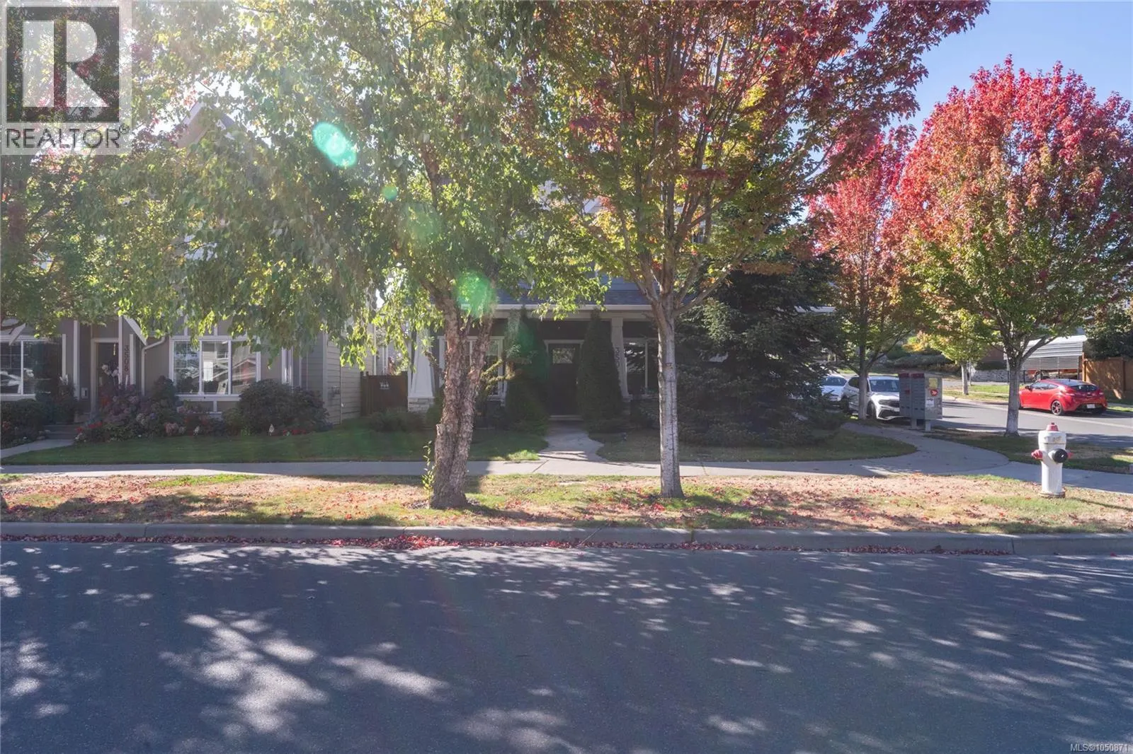 3504 Sparrowhawk Ave