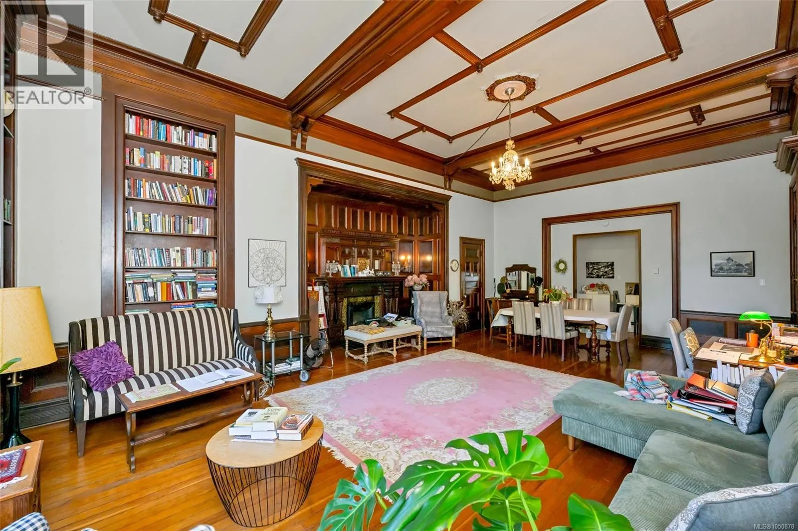 1249 Rockland Ave