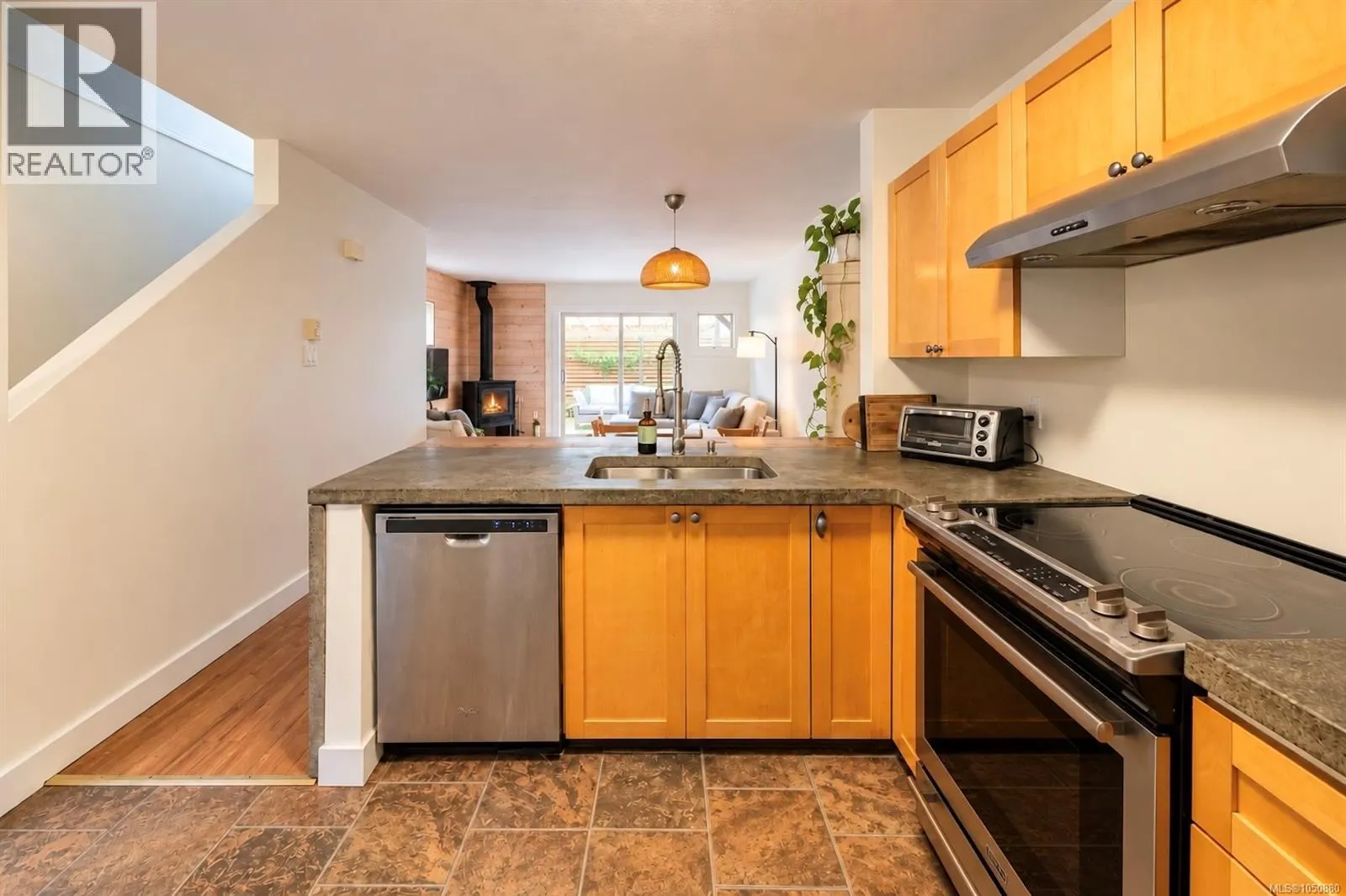 1 301 Arnet Rd