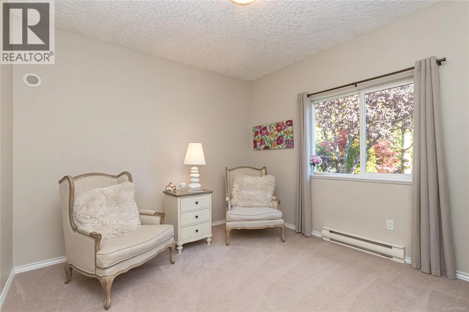 8593 Kingcome Cres