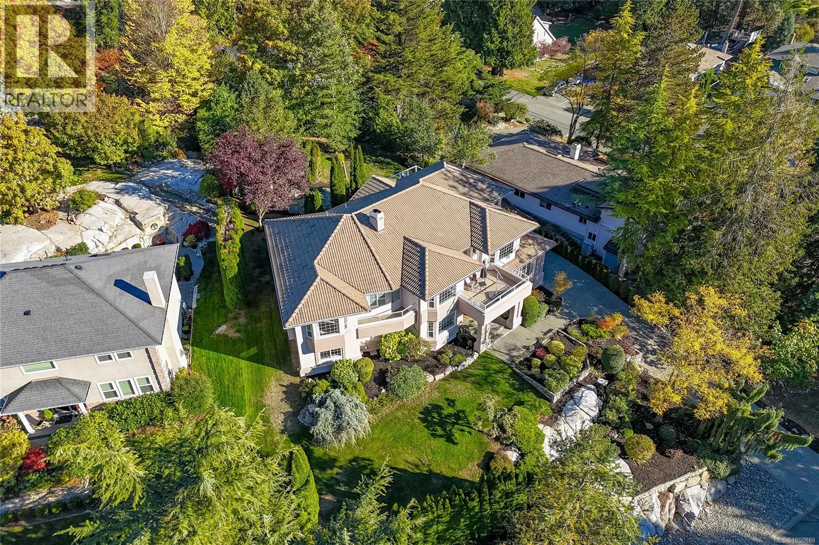 8593 Kingcome Cres