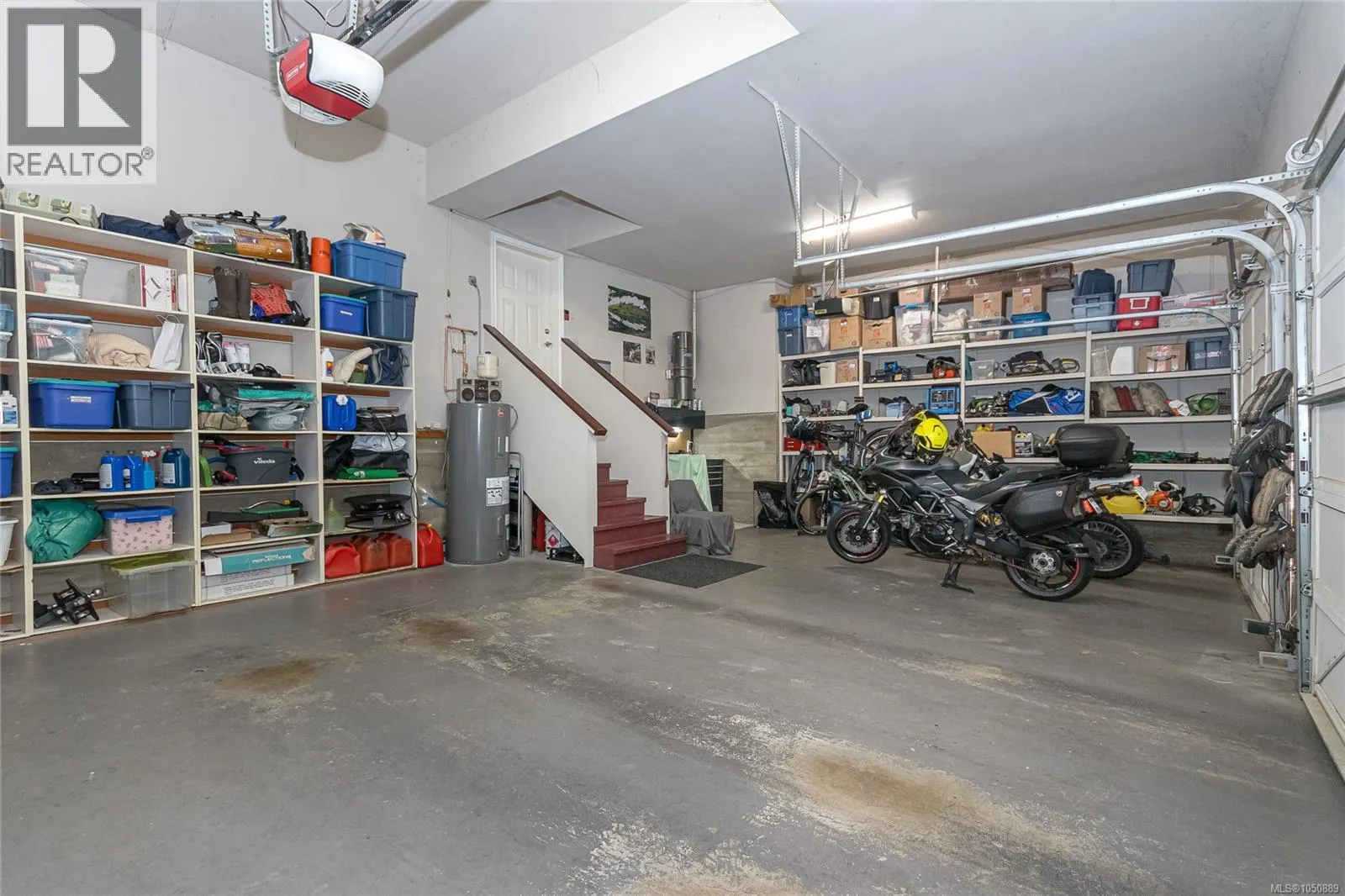 8593 Kingcome Cres