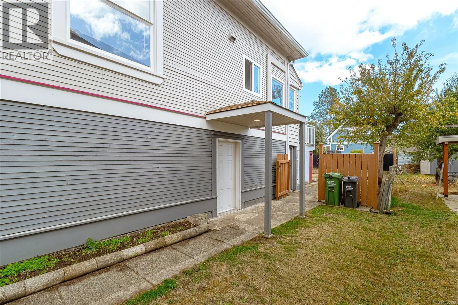 2531 Fernwood Rd