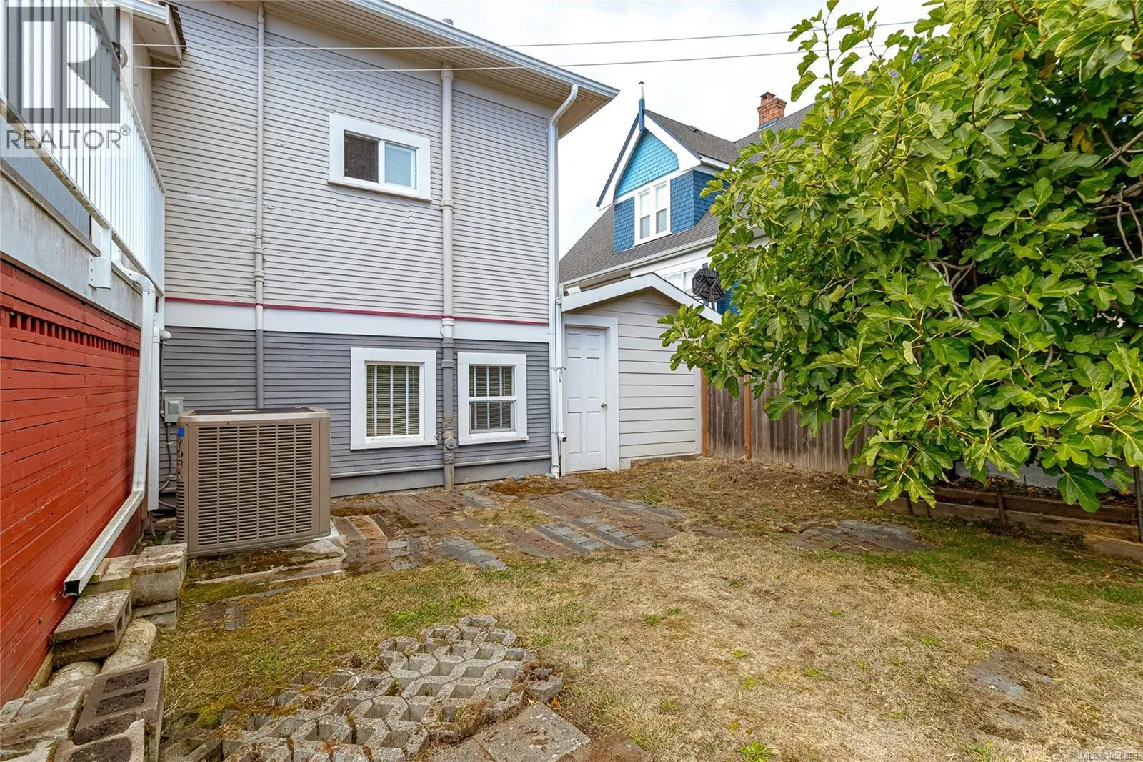 2531 Fernwood Rd